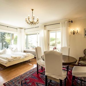 Studio con letto king size
